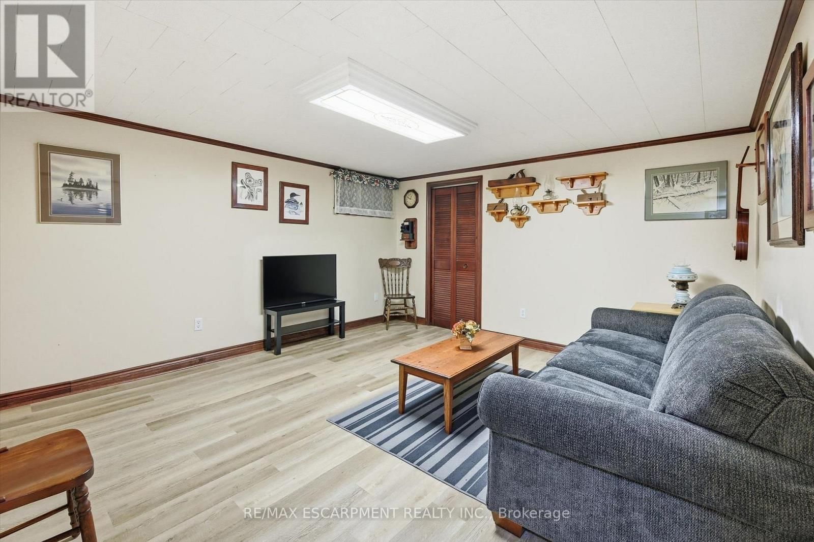 2191 MOUNT ROYAL AVENUE Image 26