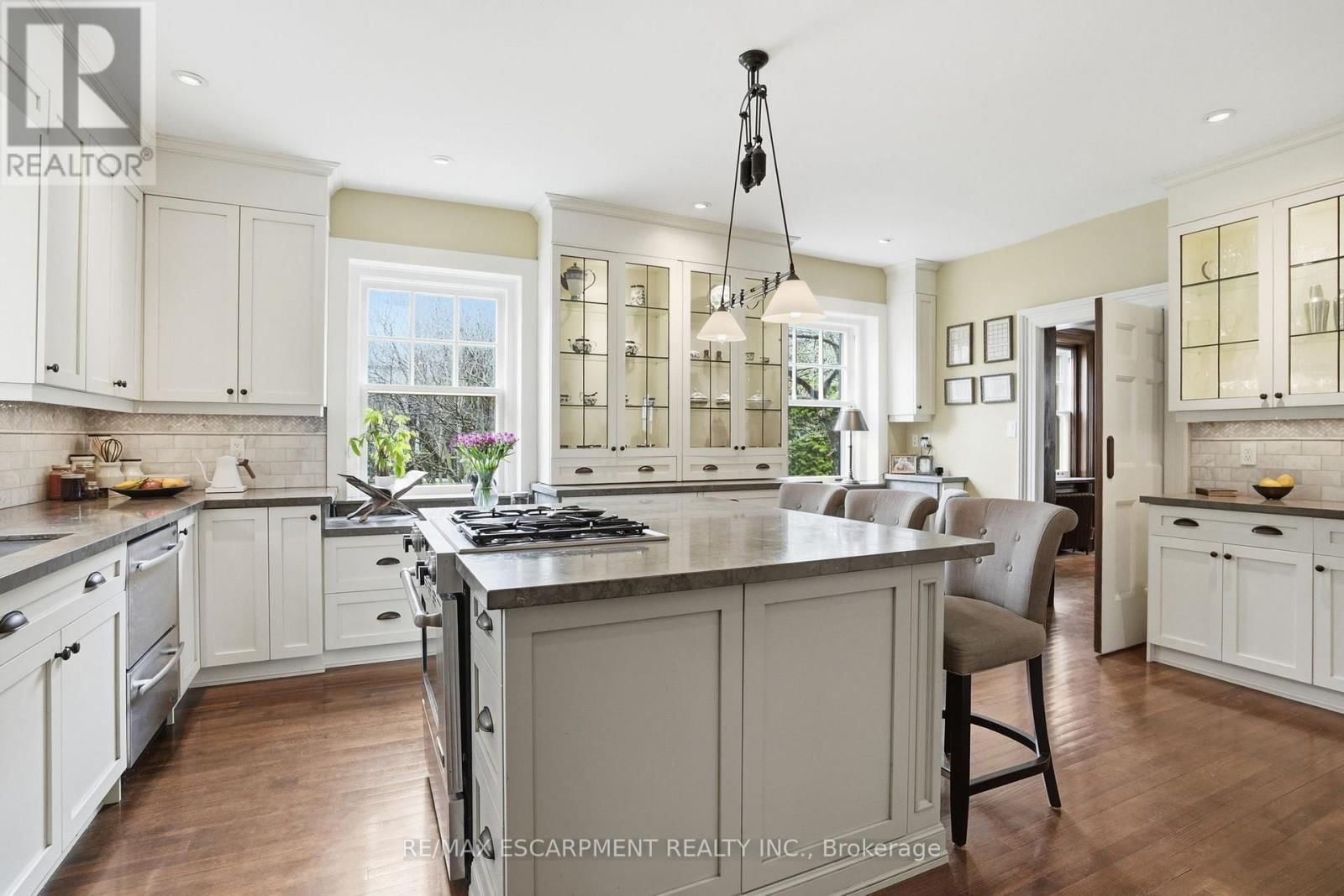 184 KING STREET Image 11