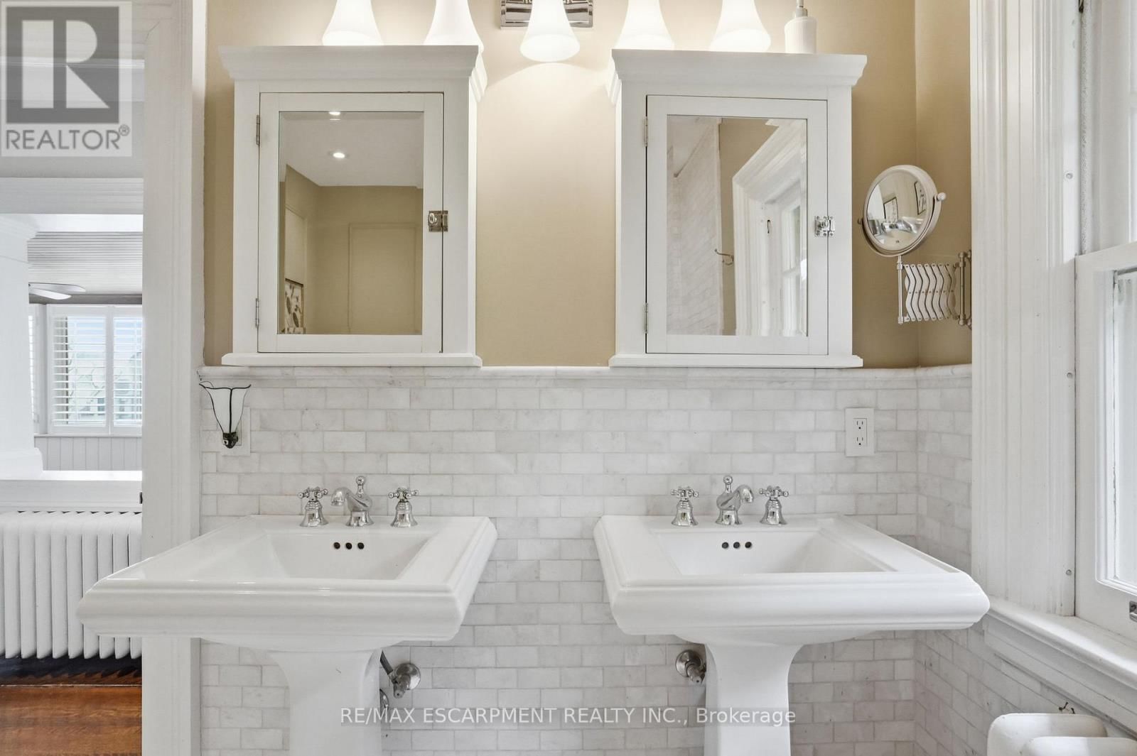 184 KING STREET Image 22