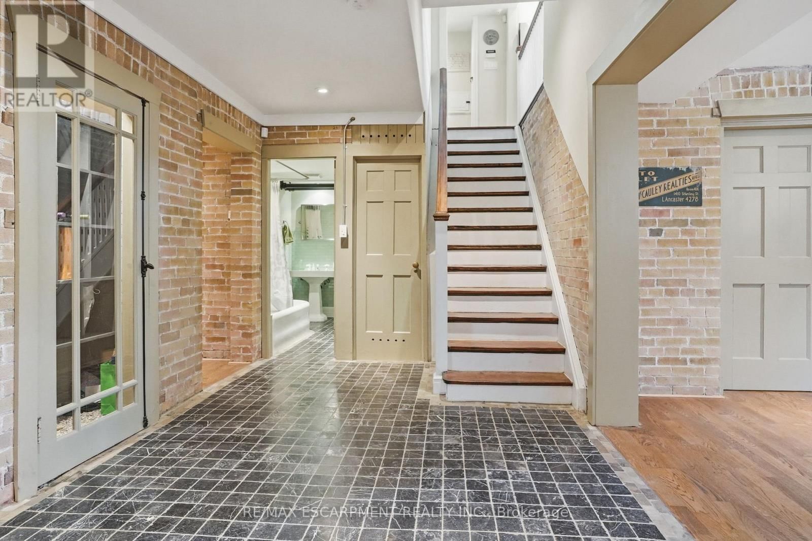 184 KING STREET Image 31