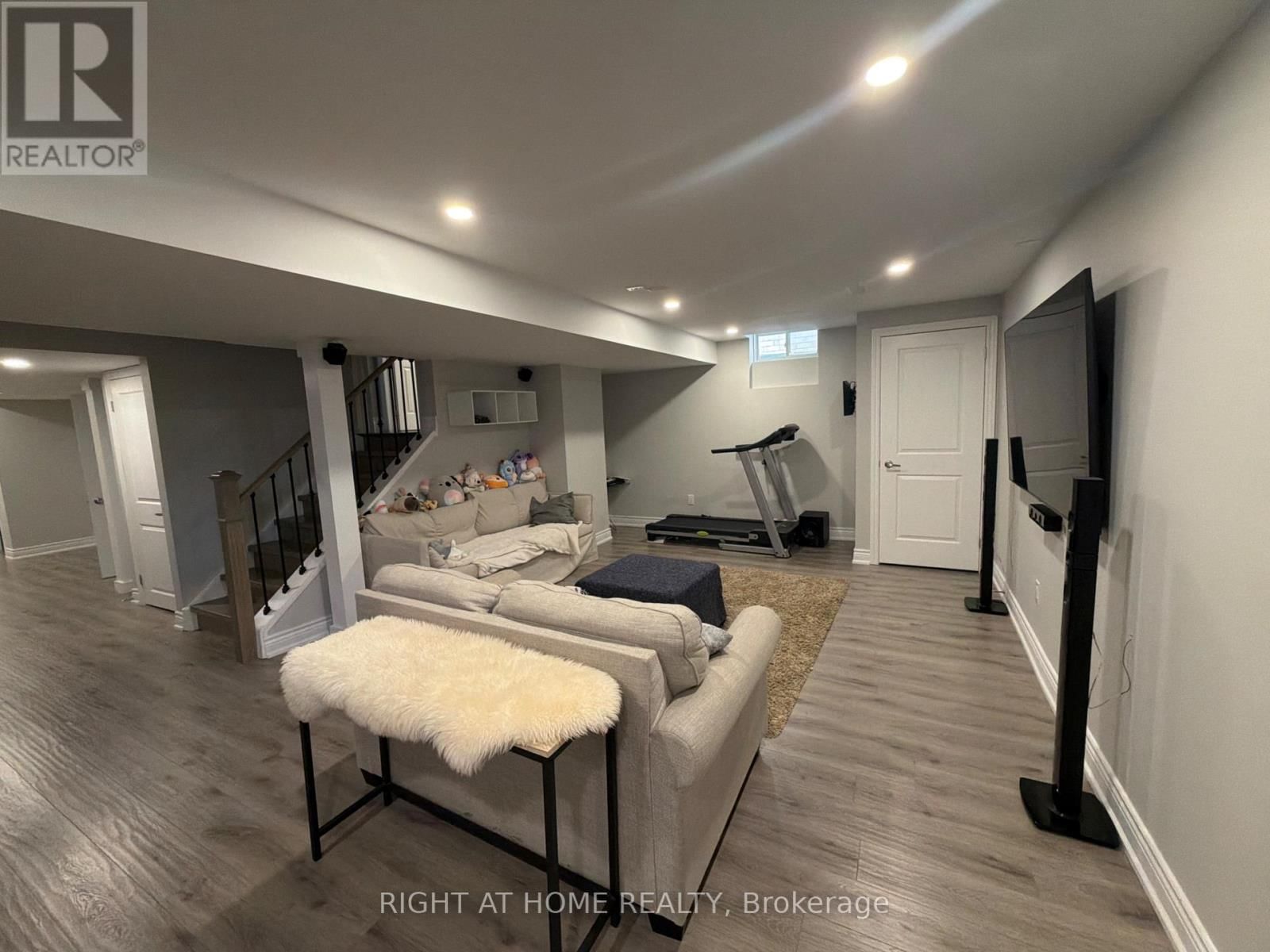 3169 LARRY CRESCENT Image 19