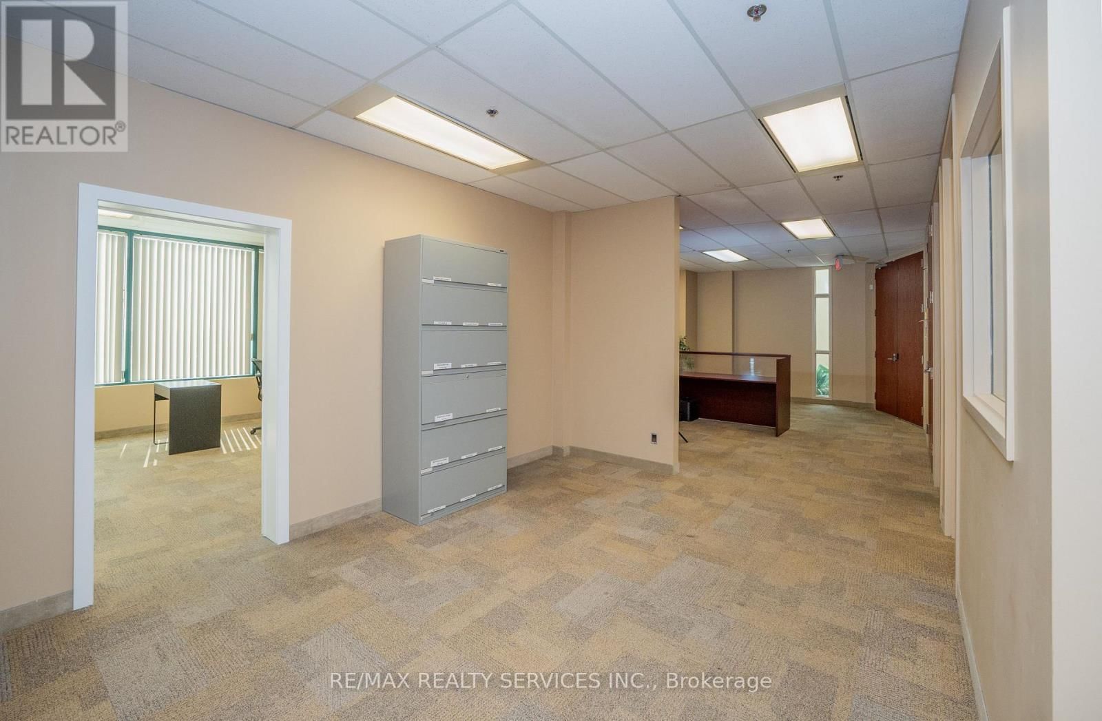 401 - 989 DERRY ROAD Image 17