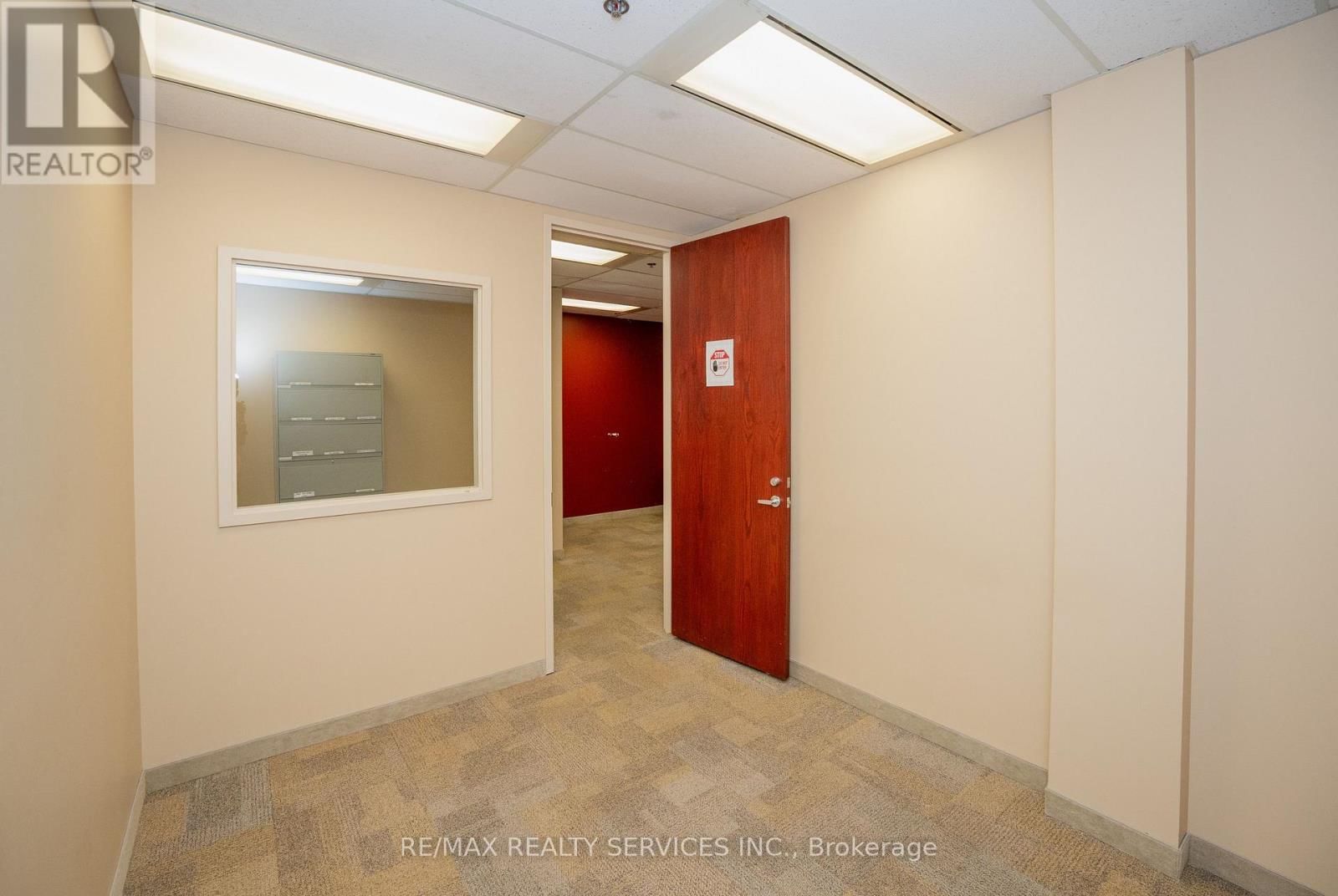 401 - 989 DERRY ROAD Image 22