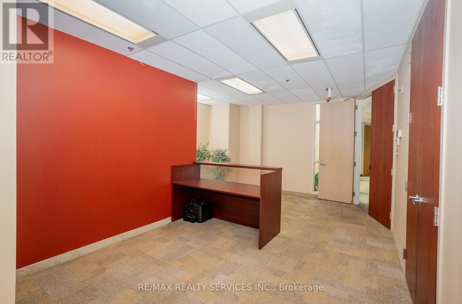 401 - 989 DERRY ROAD Image 24