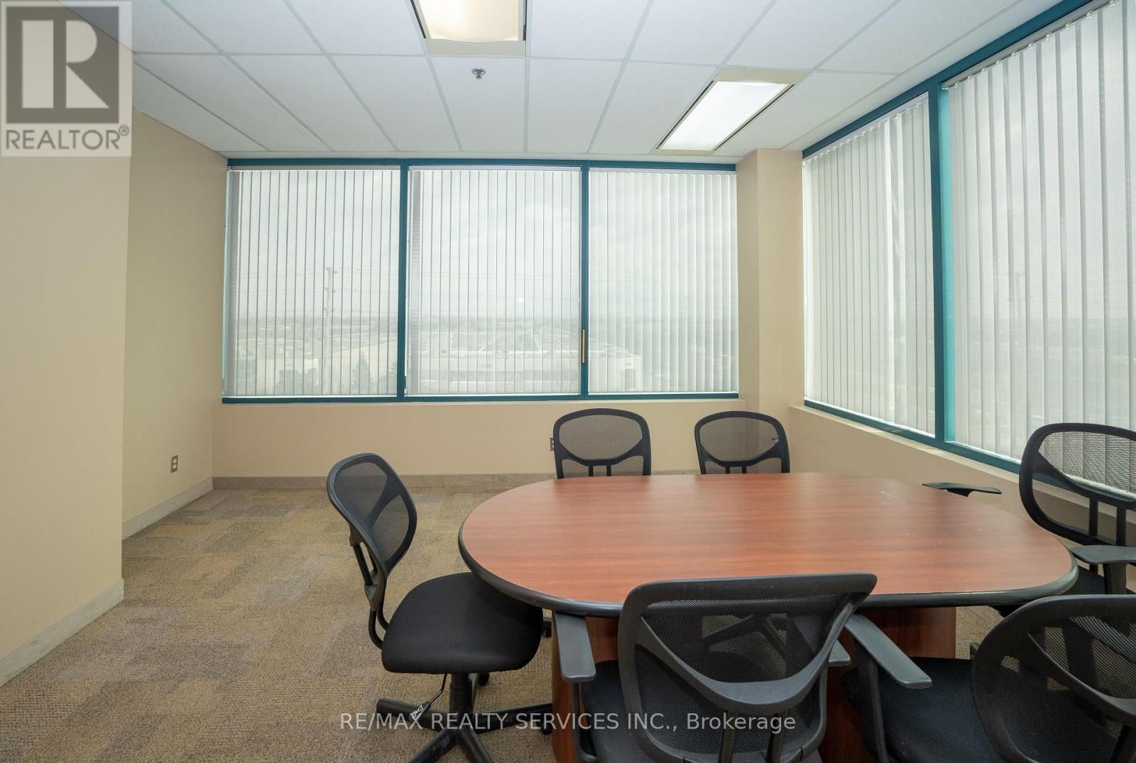 401 - 989 DERRY ROAD Image 7