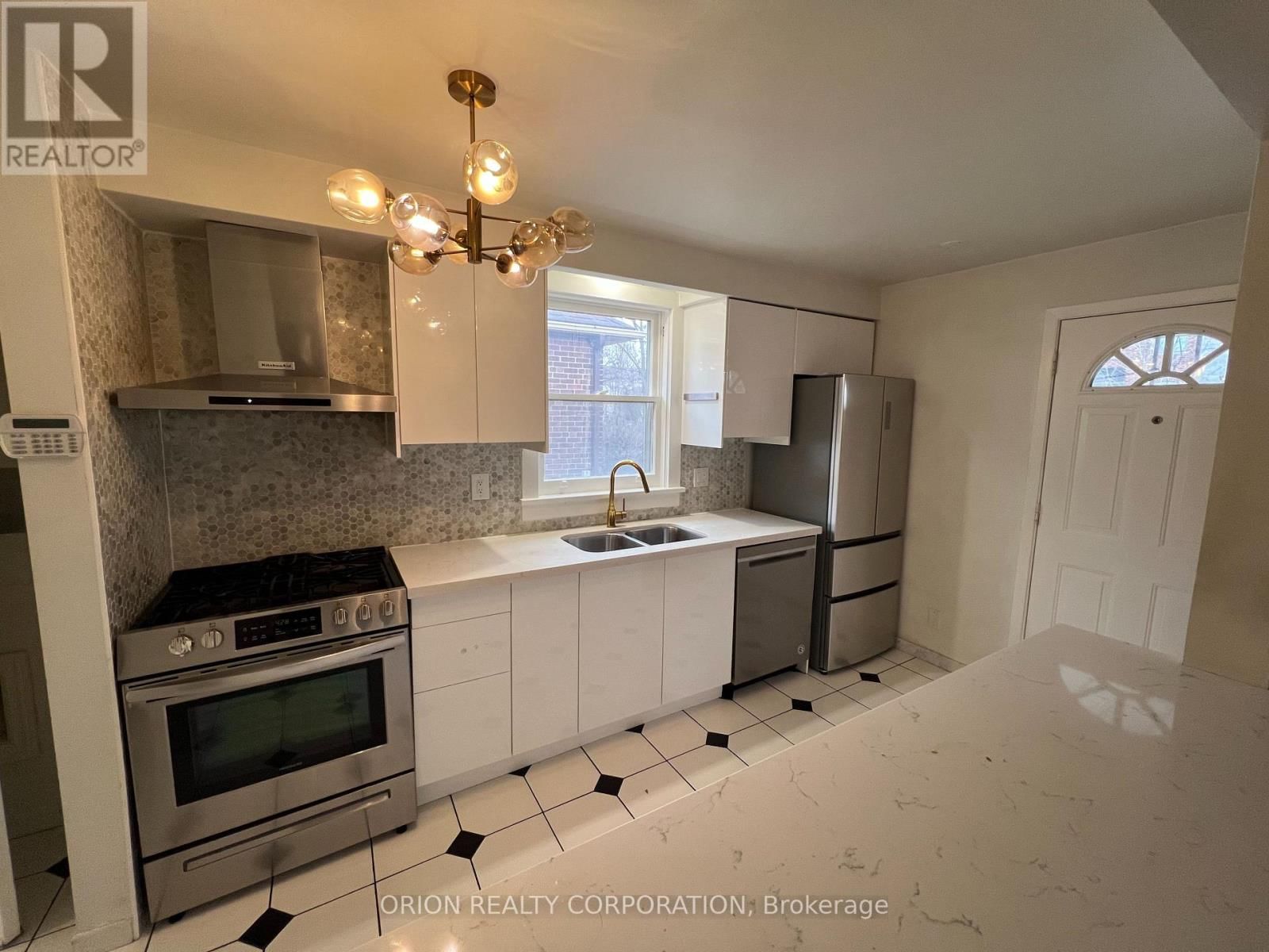 222 GLEN PARK AVENUE Image 7