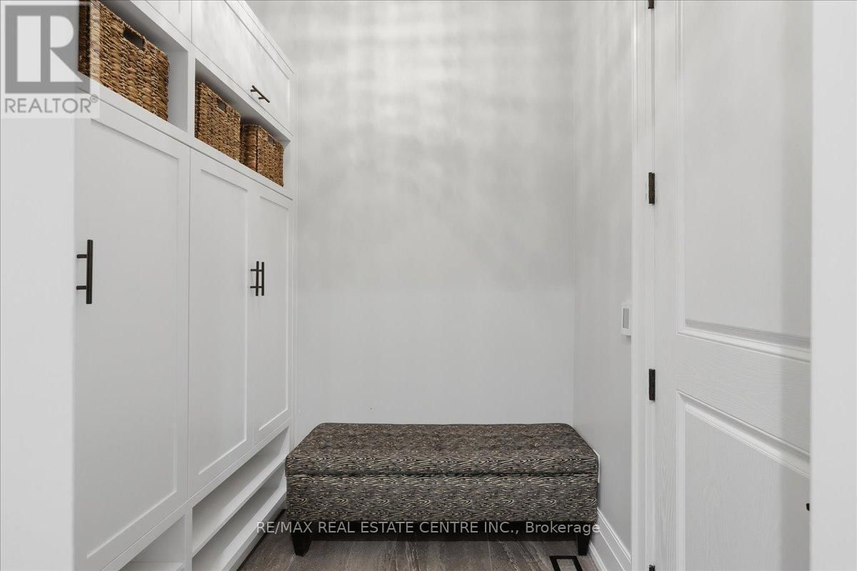 67 ROBERT STREET Image 21