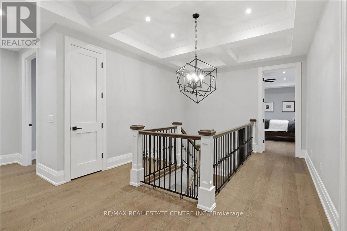 67 ROBERT STREET Image 24