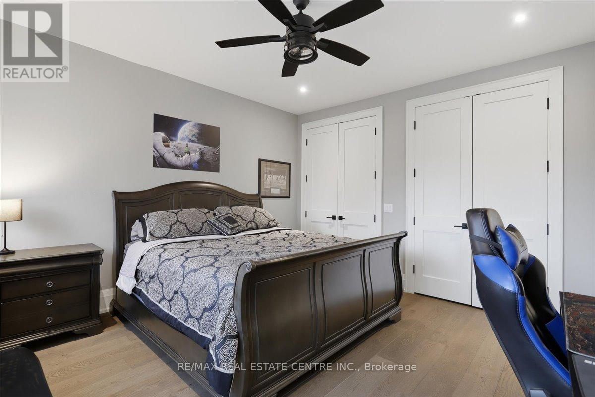 67 ROBERT STREET Image 32