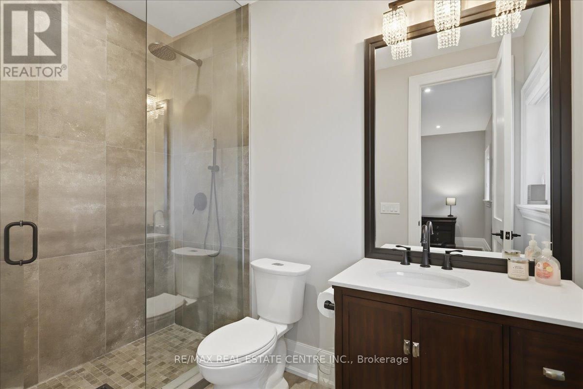 67 ROBERT STREET Image 33