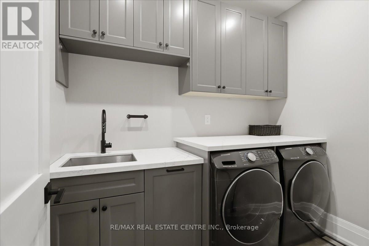 67 ROBERT STREET Image 39