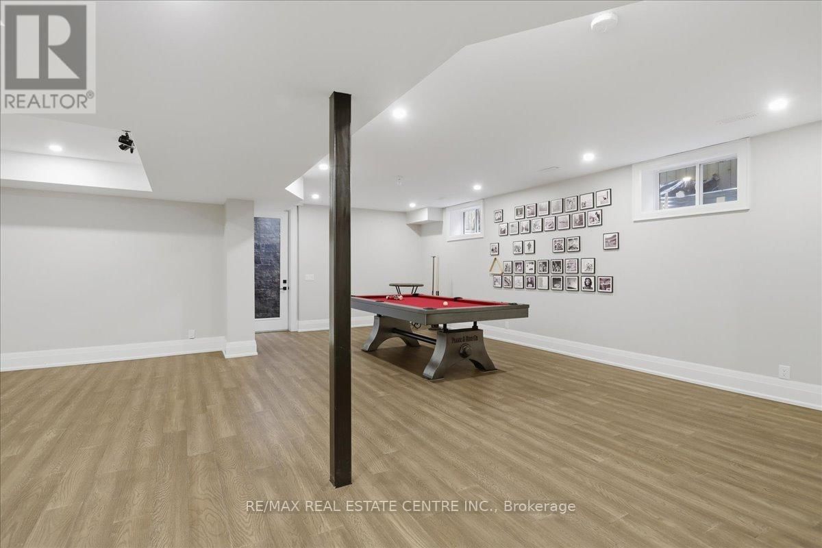 67 ROBERT STREET Image 42