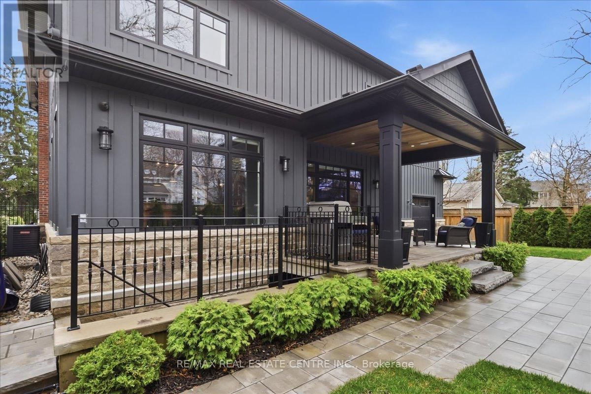 67 ROBERT STREET Image 48