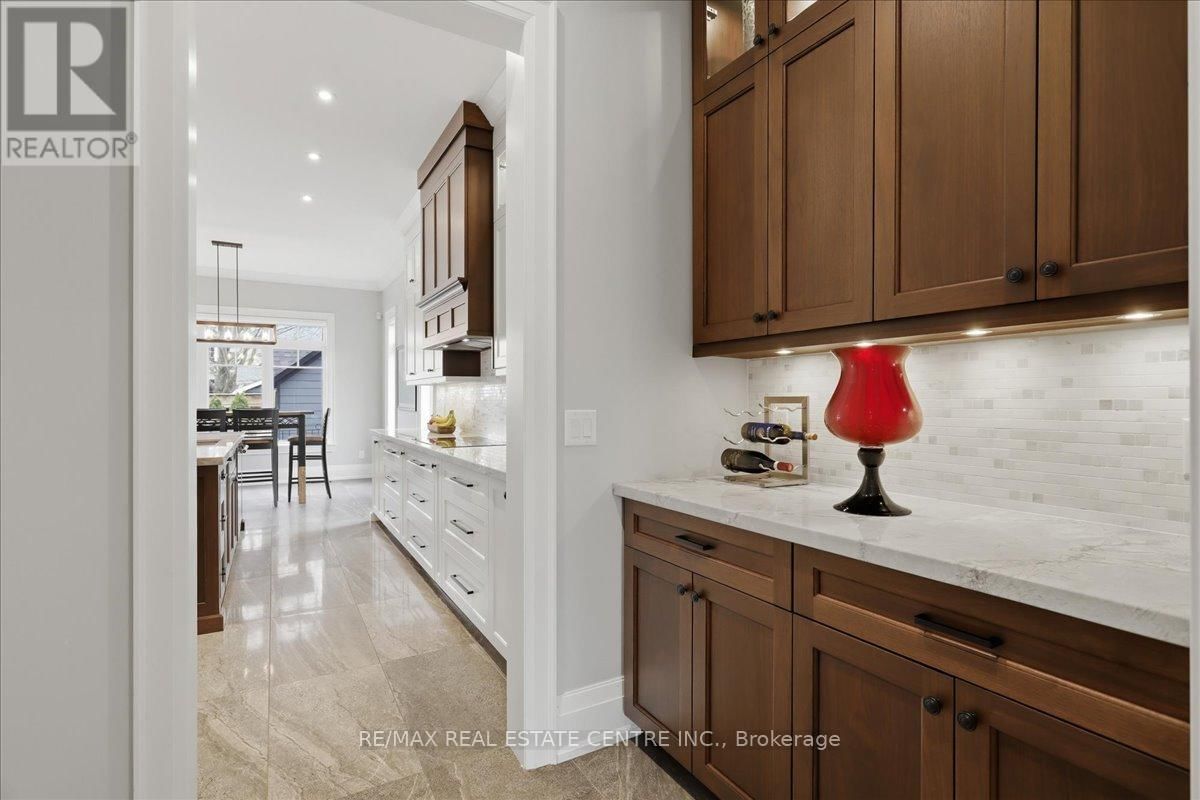 67 ROBERT STREET Image 8