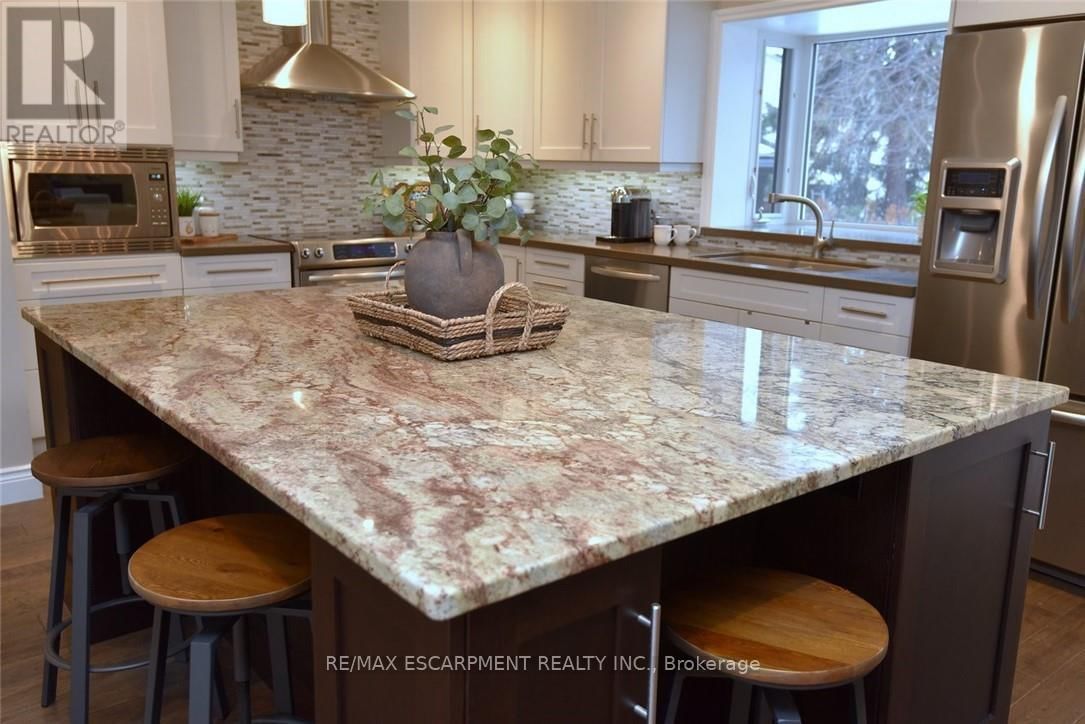 626 VANDERBURGH DRIVE Image 15