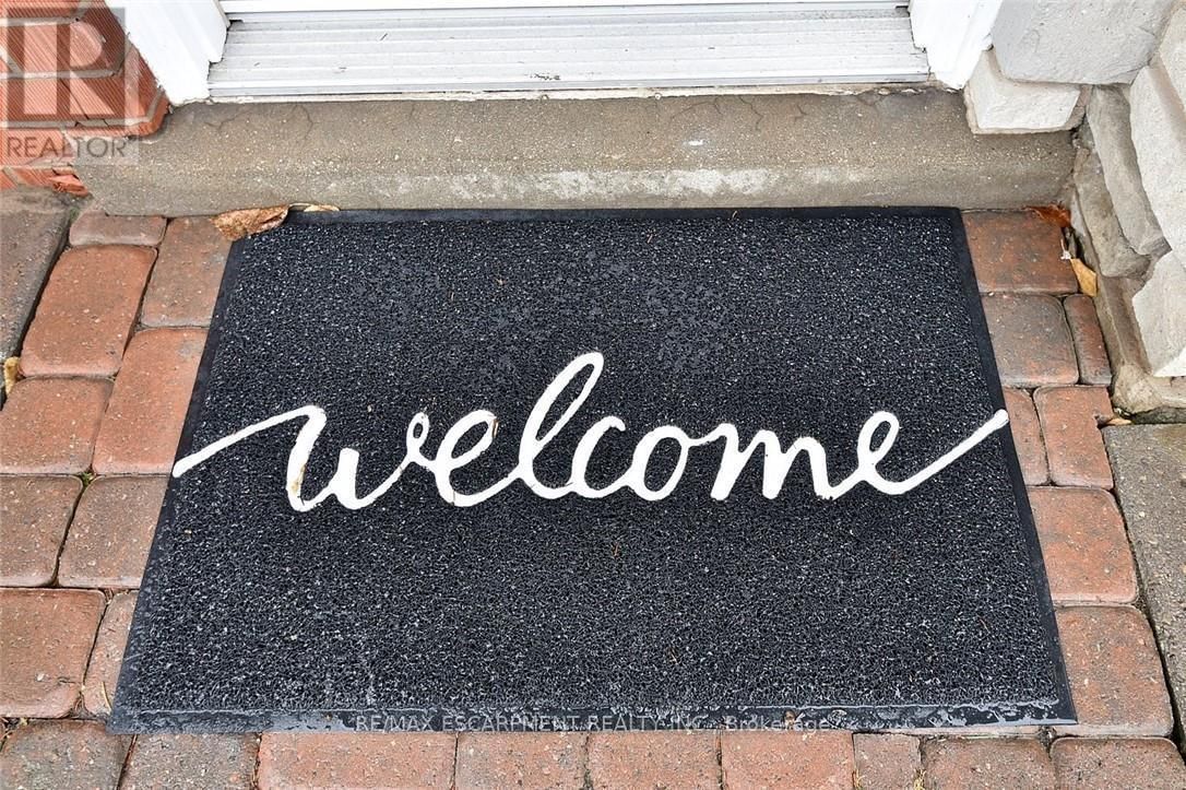 626 VANDERBURGH DRIVE Image 4