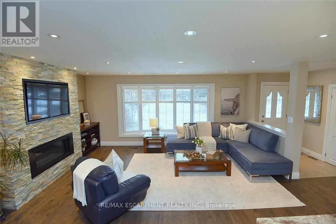 626 VANDERBURGH DRIVE Image 7