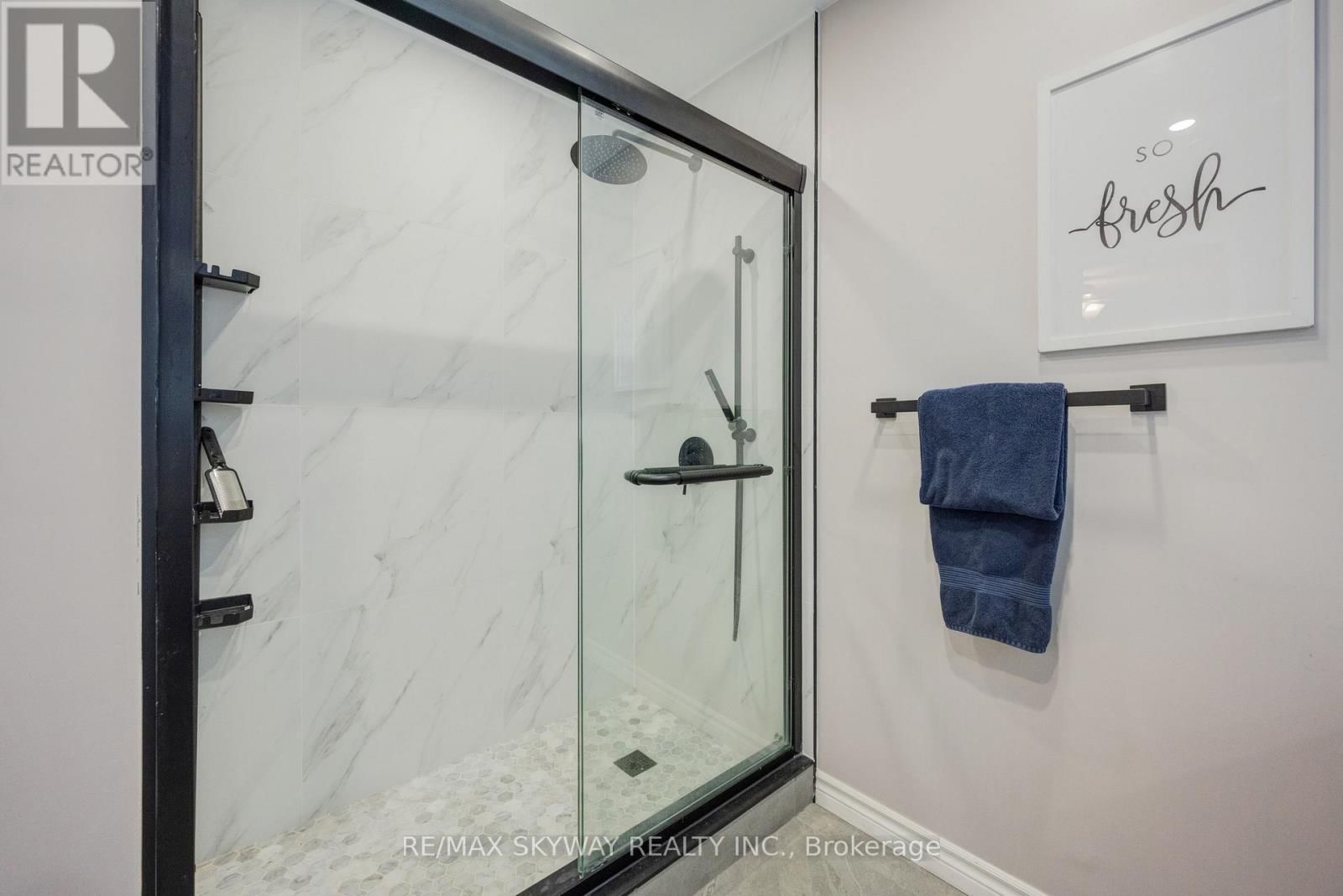 44 - 1485 TORRINGTON DRIVE Image 25