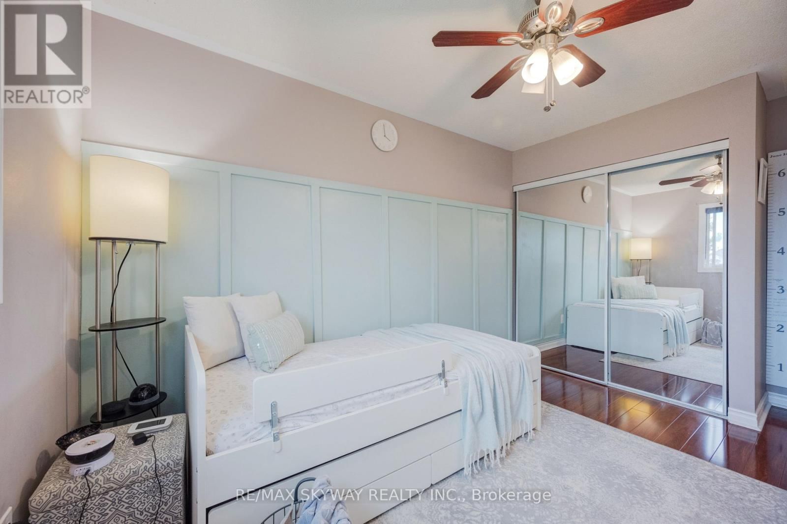 44 - 1485 TORRINGTON DRIVE Image 27