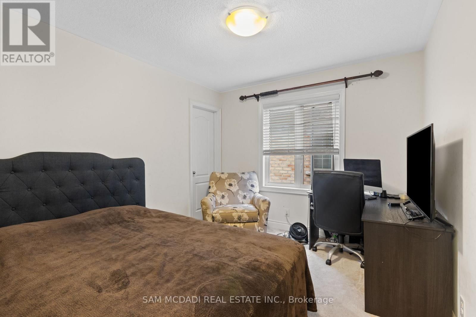 53 LORENVILLE DRIVE Image 21