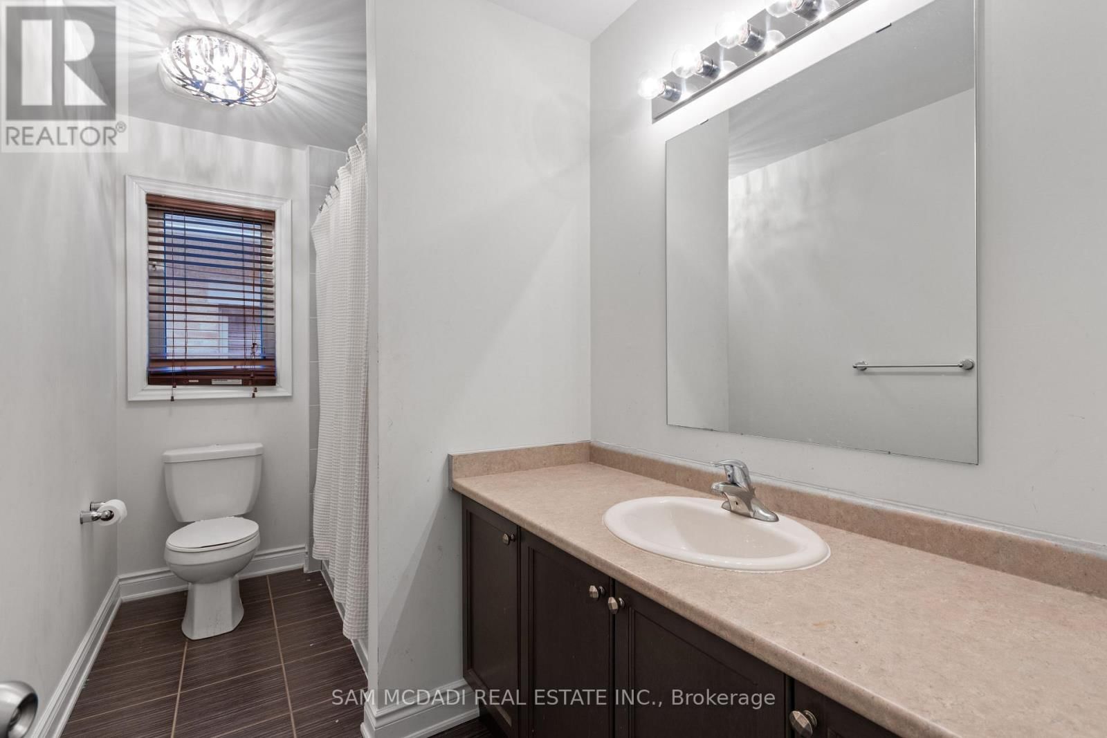 53 LORENVILLE DRIVE Image 22