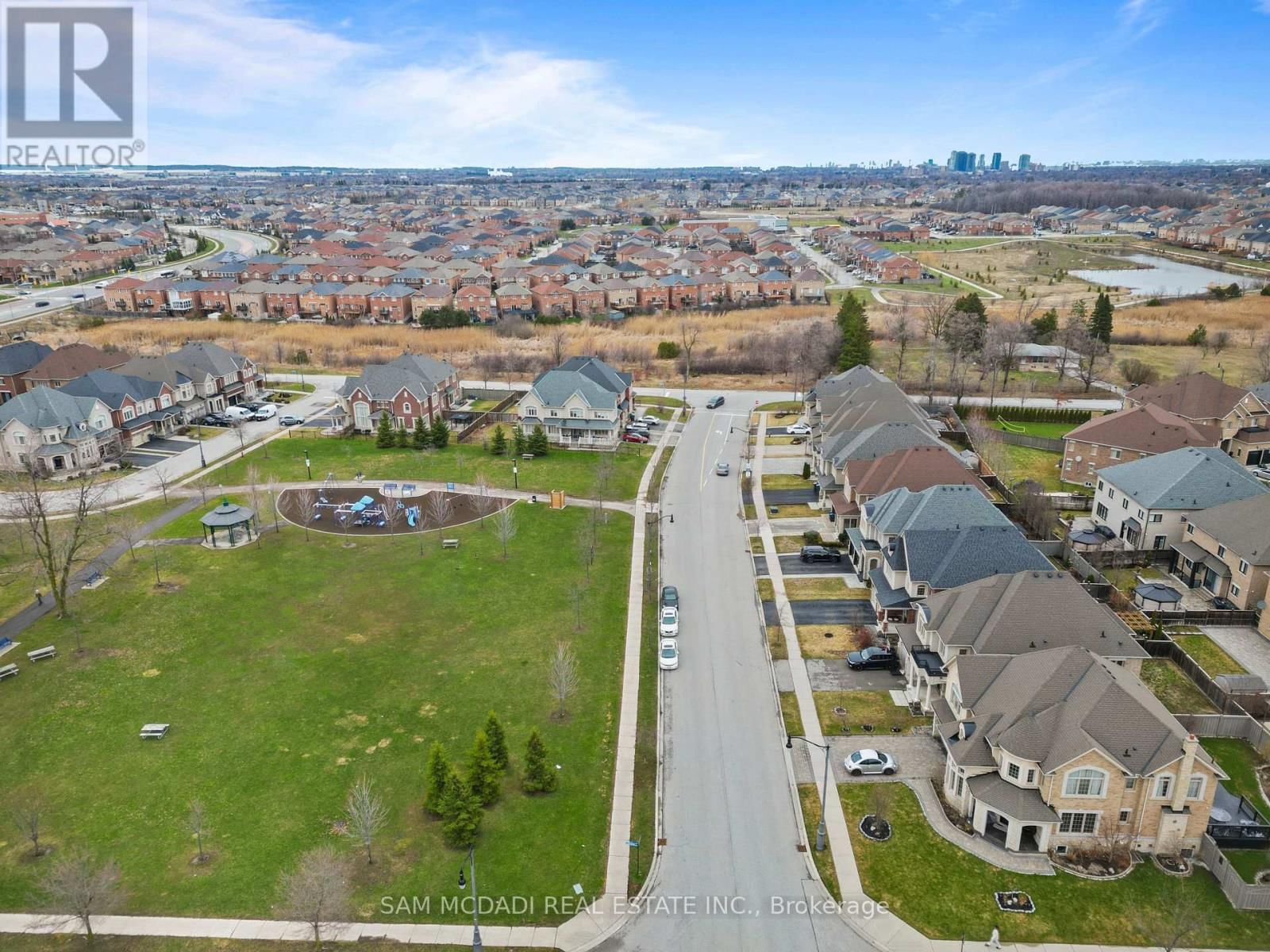 53 LORENVILLE DRIVE Image 31