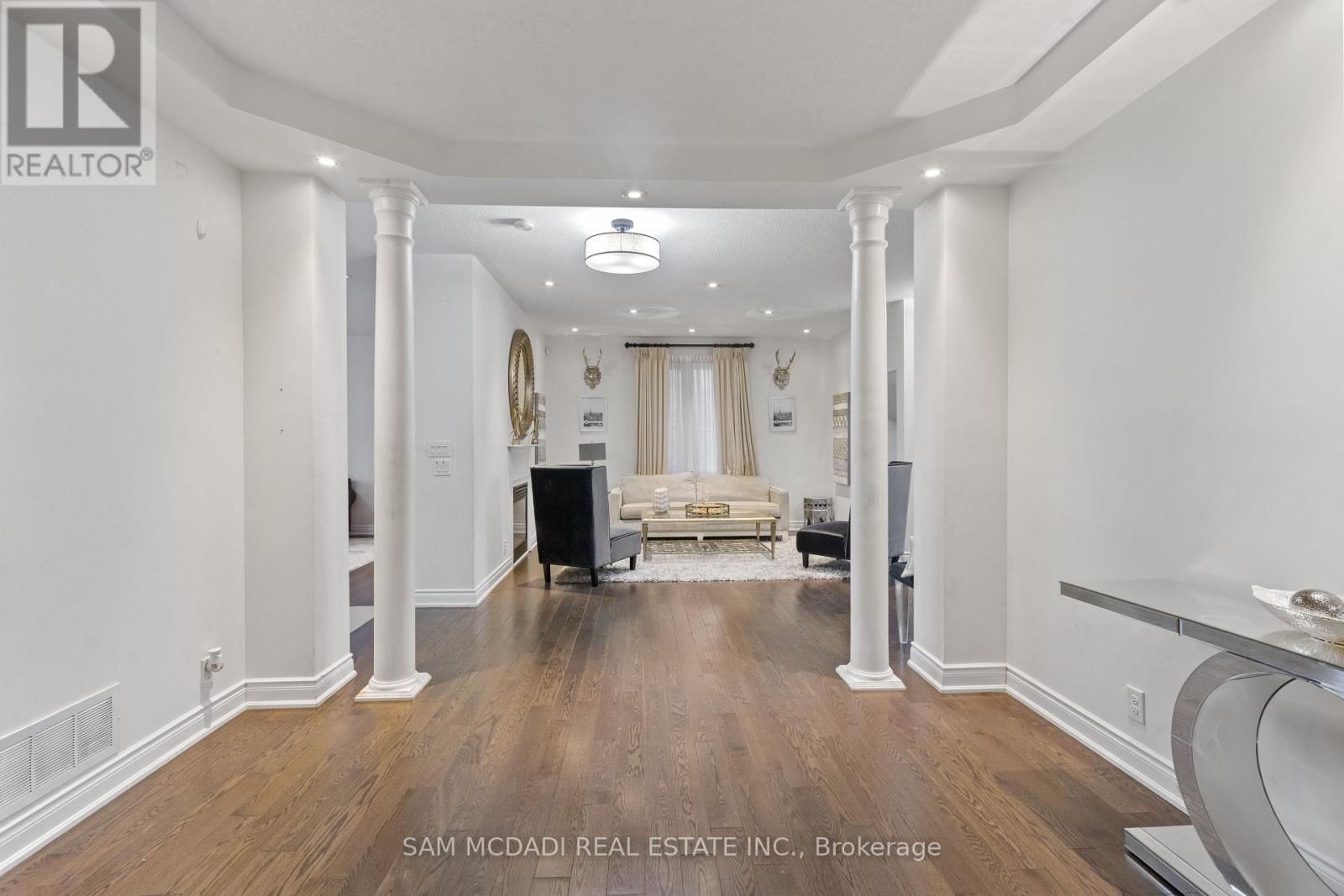 53 LORENVILLE DRIVE Image 6