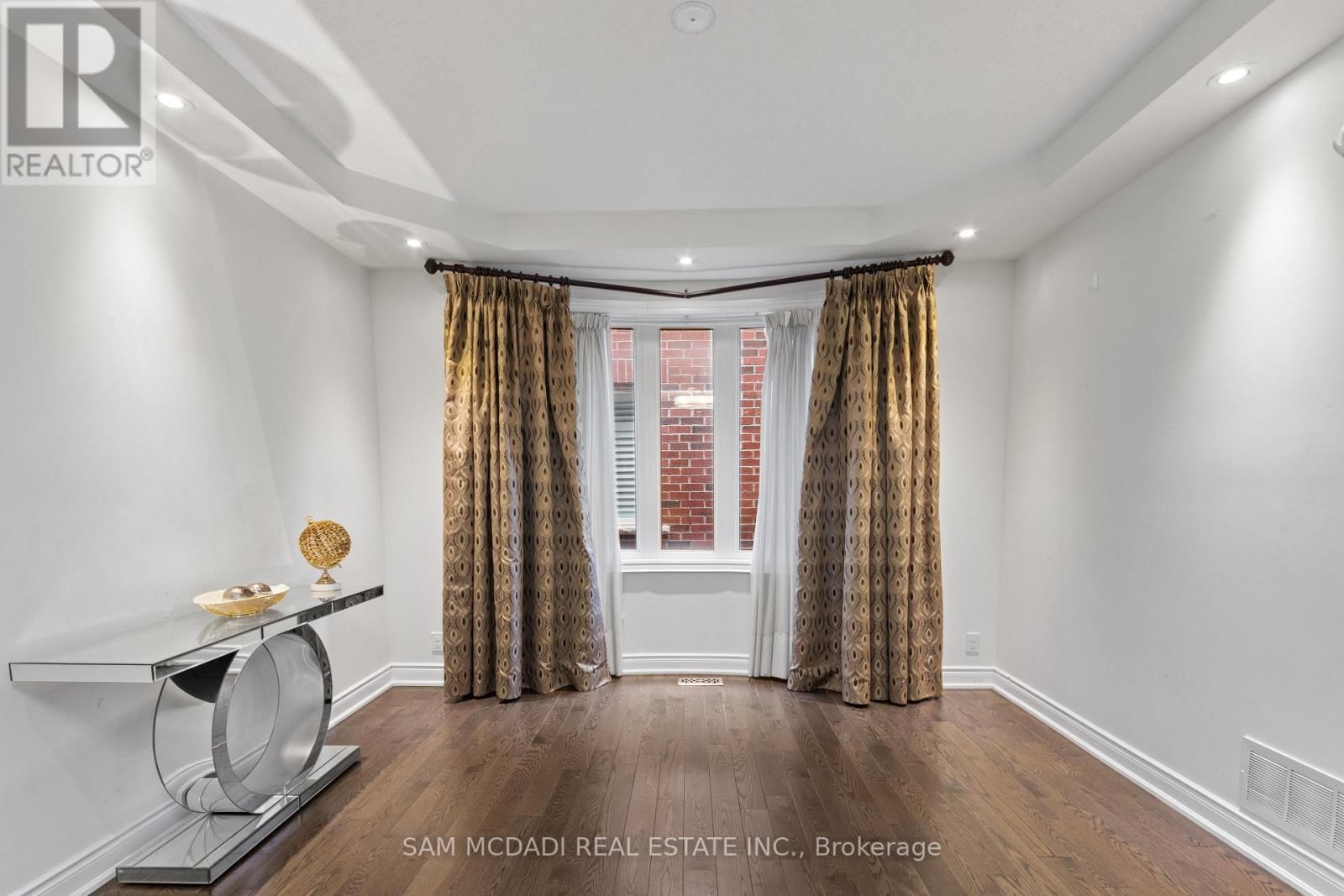 53 LORENVILLE DRIVE Image 7