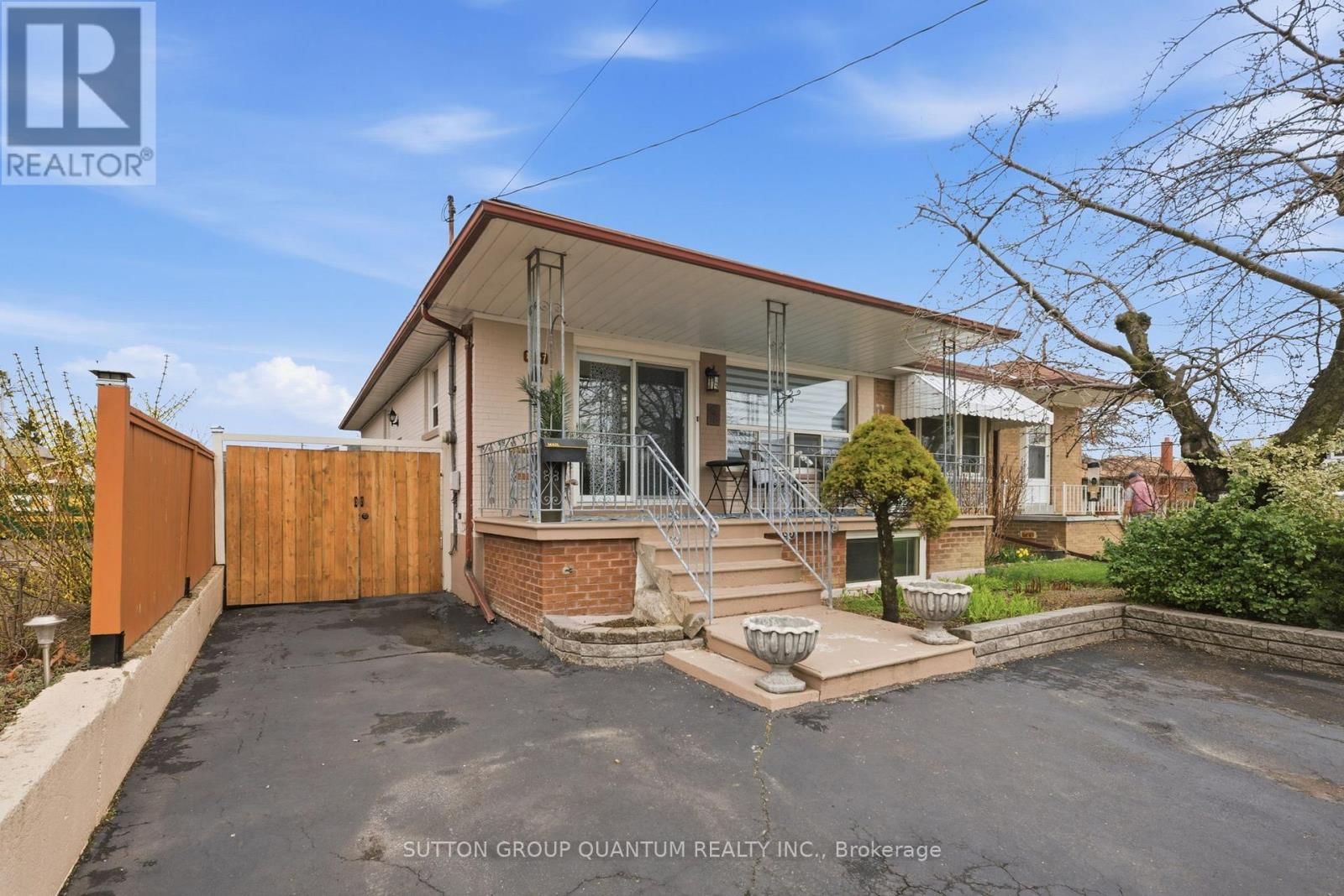1257 ALEXANDRA AVENUE Image 1