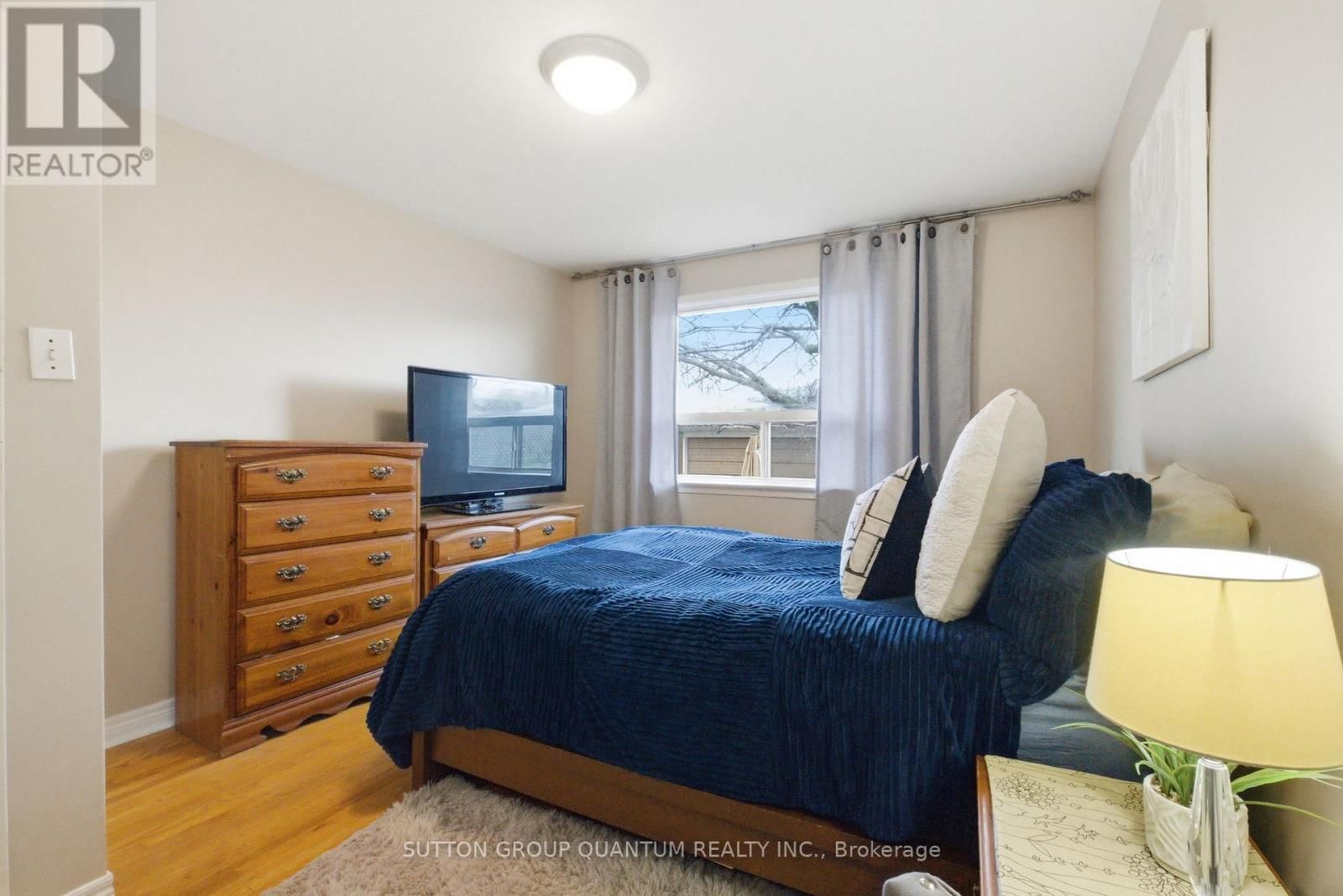 1257 ALEXANDRA AVENUE Image 17