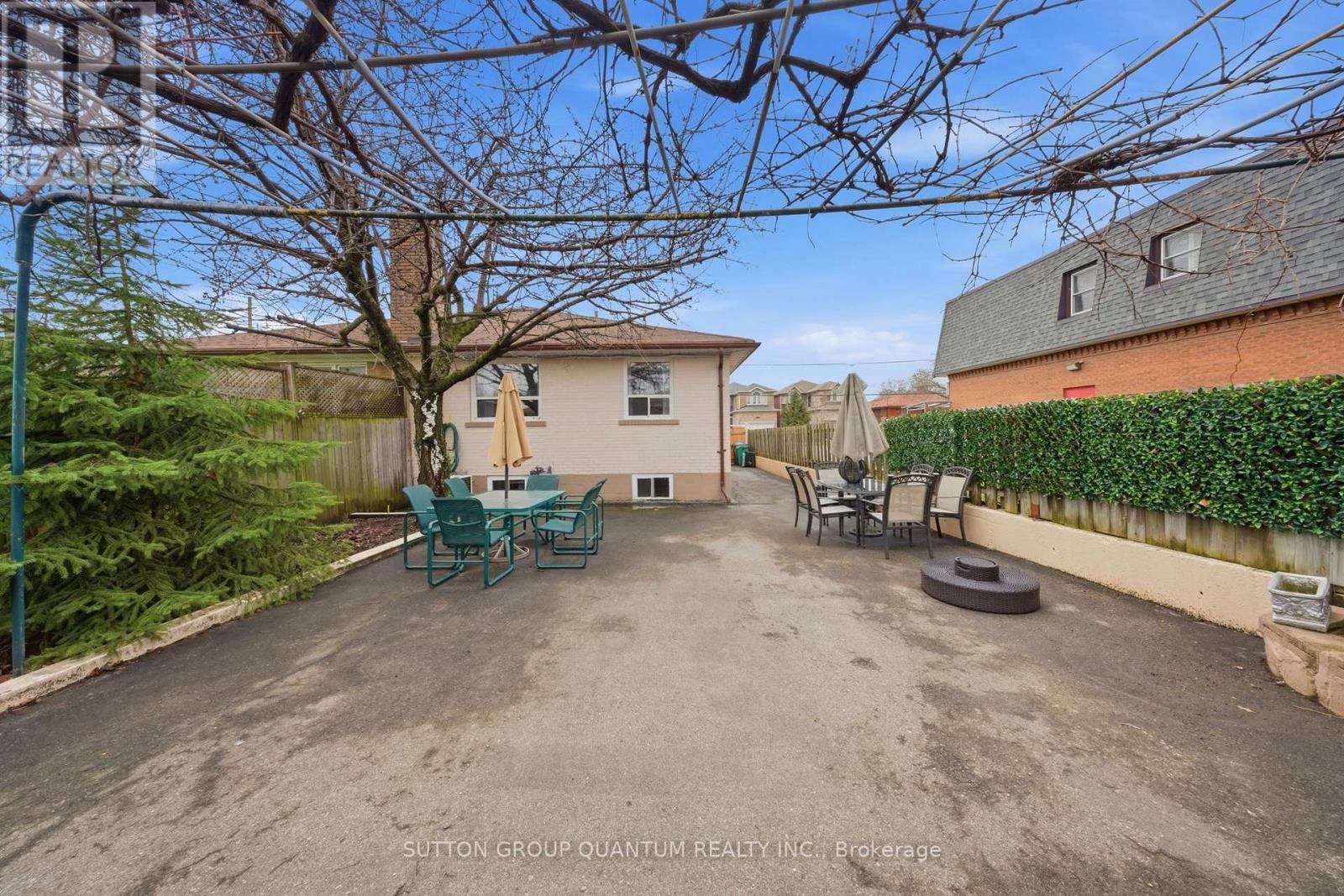 1257 ALEXANDRA AVENUE Image 41