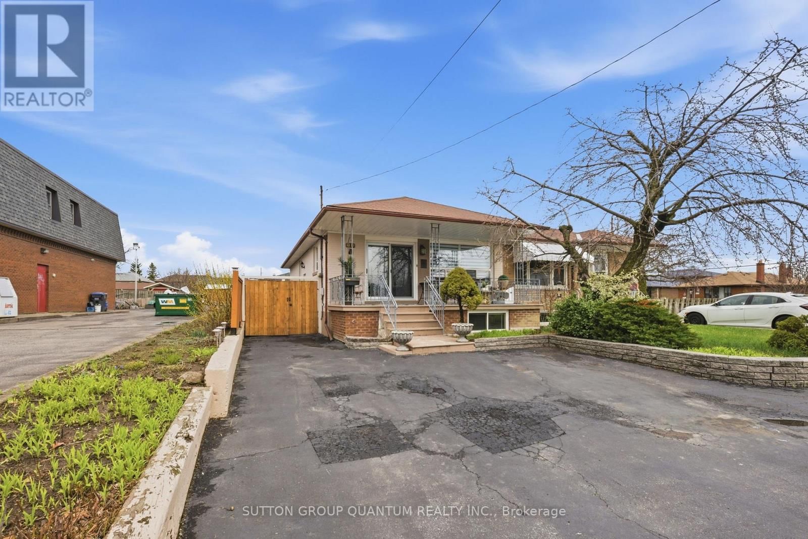 1257 ALEXANDRA AVENUE Image 42