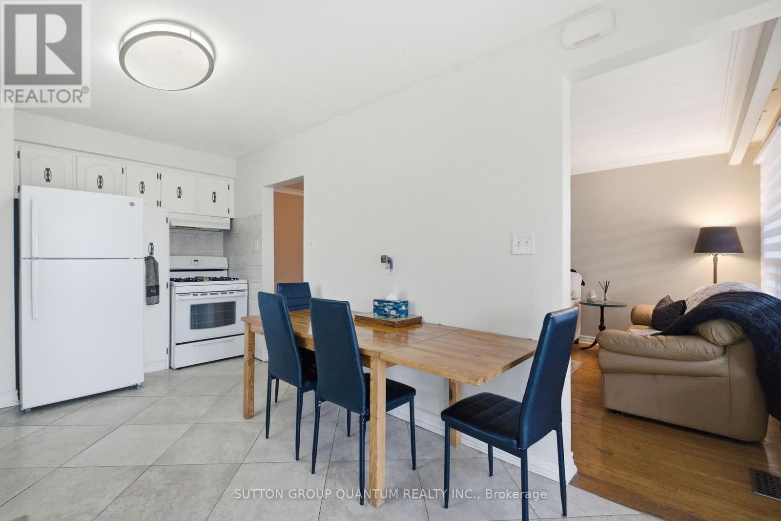 1257 ALEXANDRA AVENUE Image 8