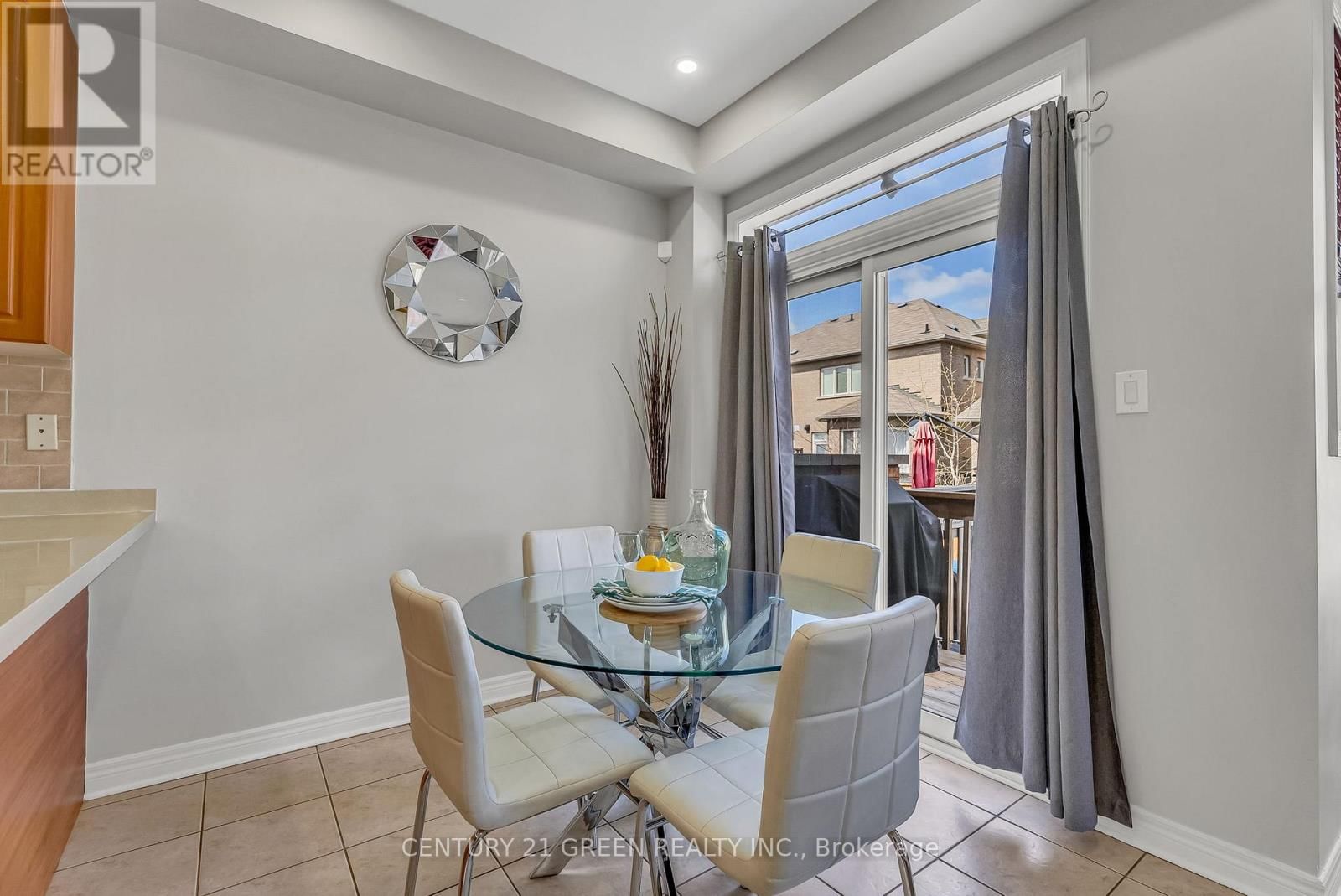 37 TUNDRA SWAN ROAD Image 16