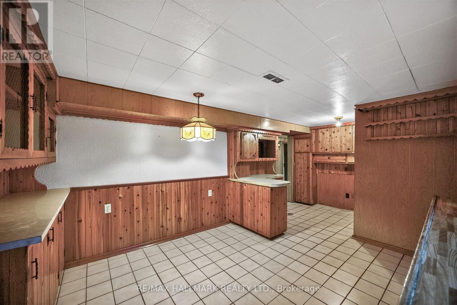 50 DORKING CRESCENT Image 24