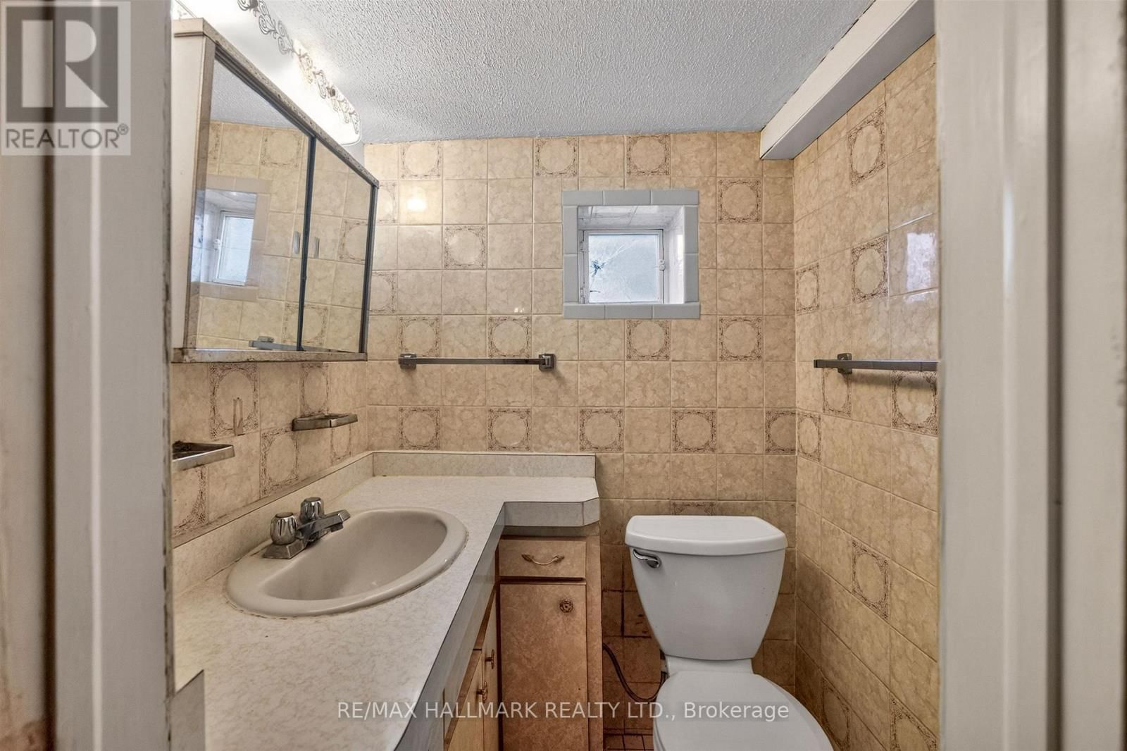 50 DORKING CRESCENT Image 30