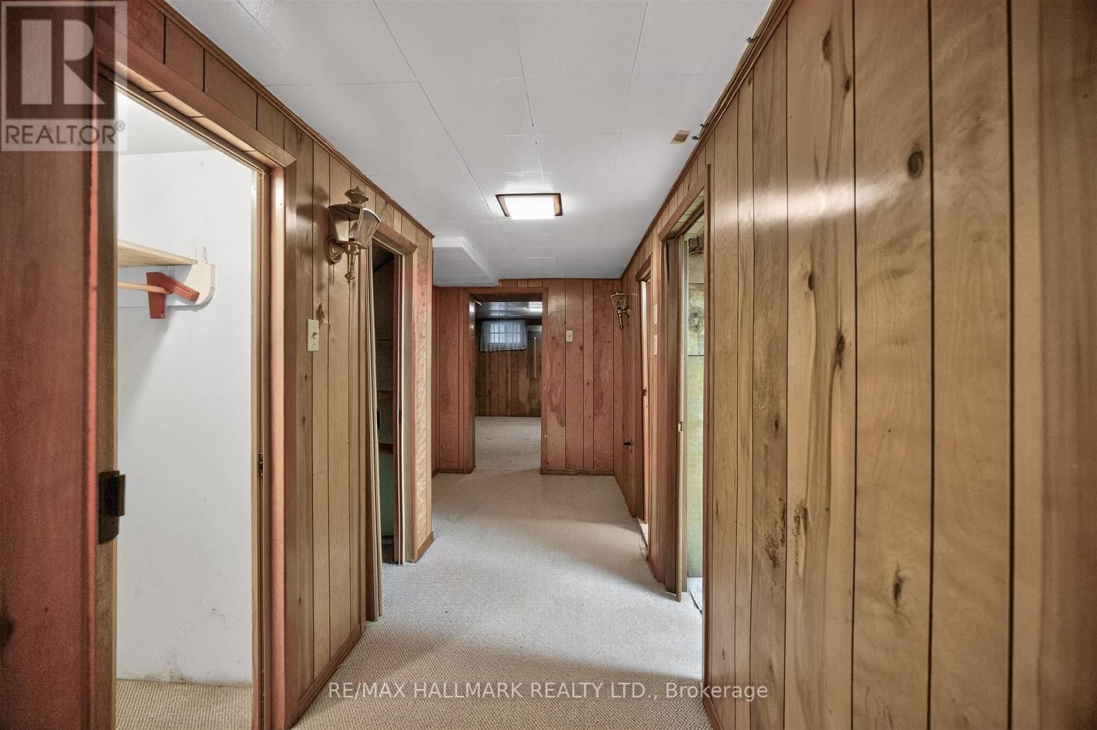 50 DORKING CRESCENT Image 33