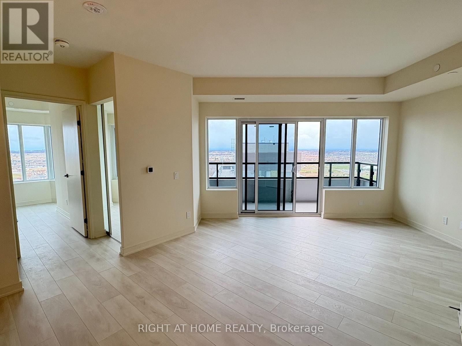 2307 - 8020 DERRY ROAD Image 4