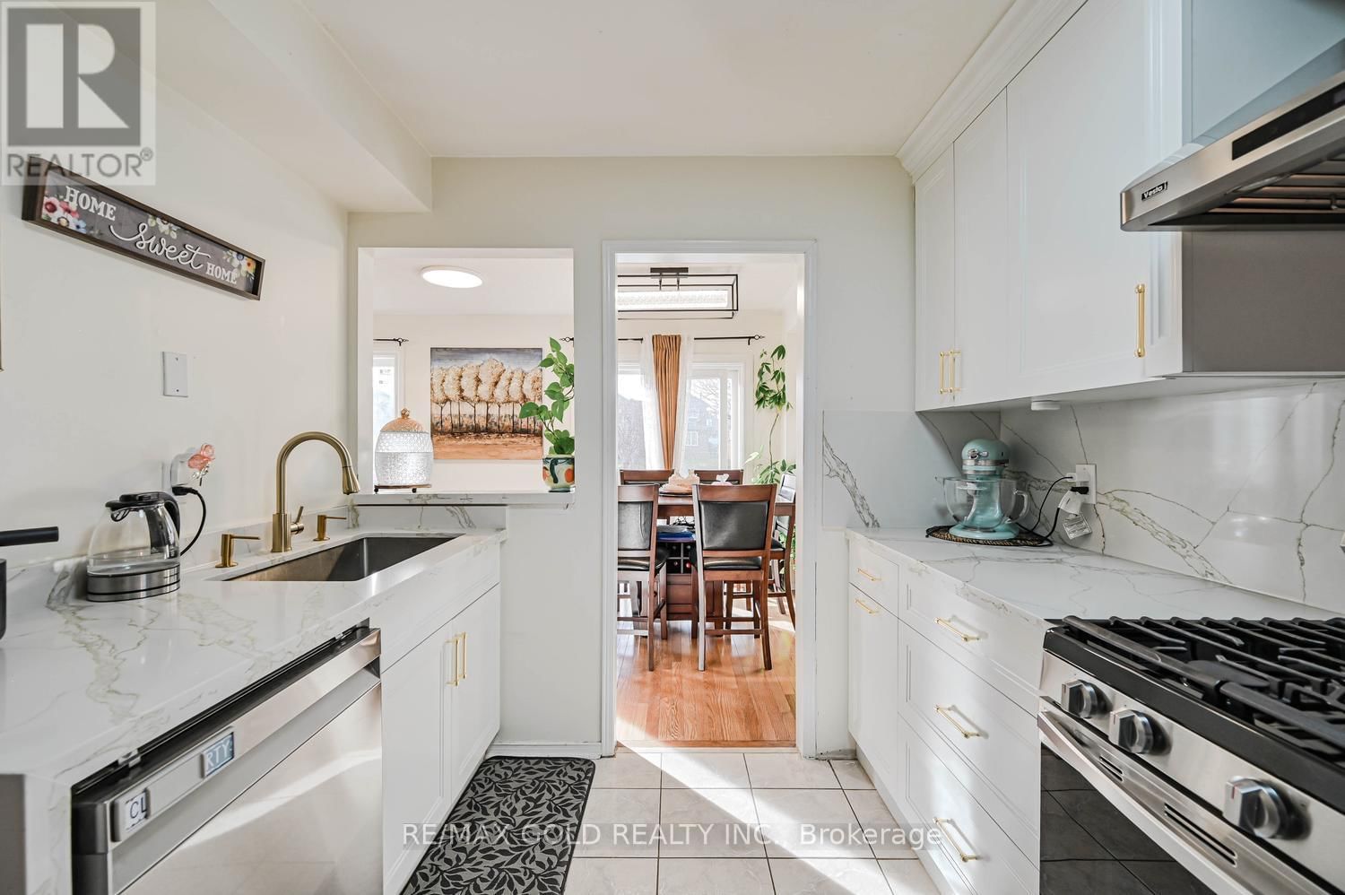 30 WICKSTEAD COURT Image 14