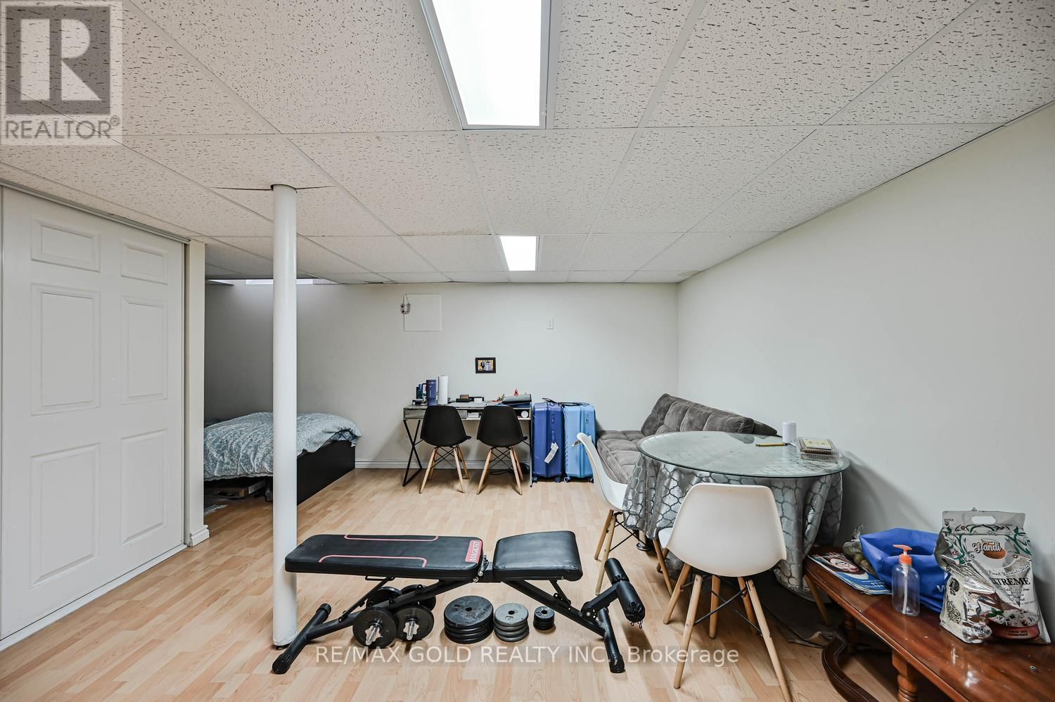 30 WICKSTEAD COURT Image 40