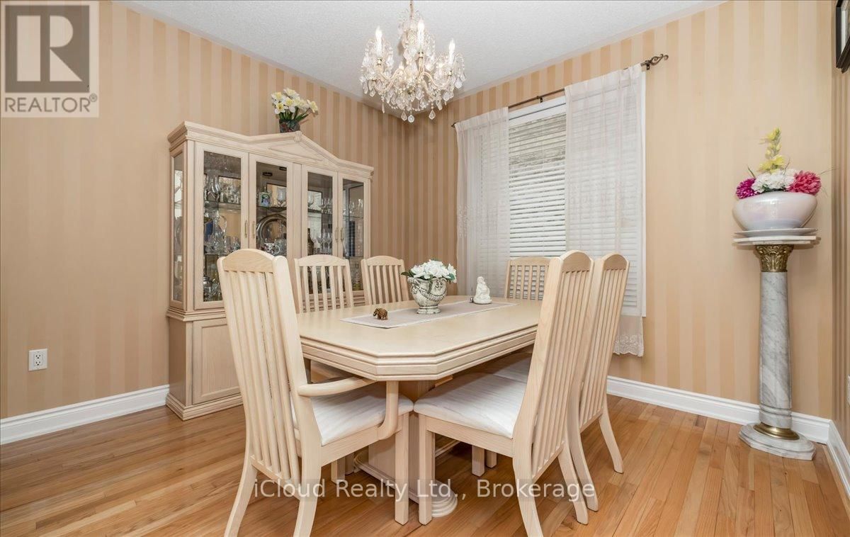 625 LAUGHREN CRESCENT Image 11