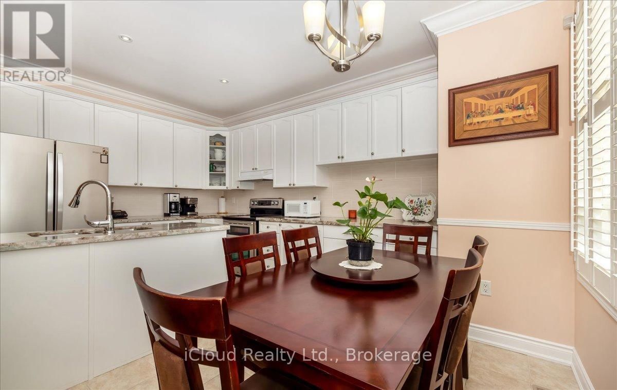 625 LAUGHREN CRESCENT Image 20