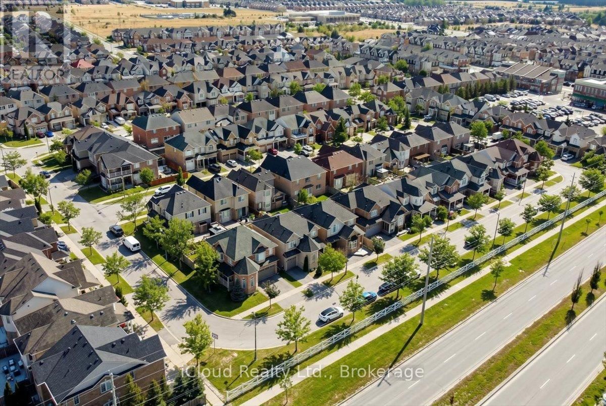 625 LAUGHREN CRESCENT Image 46