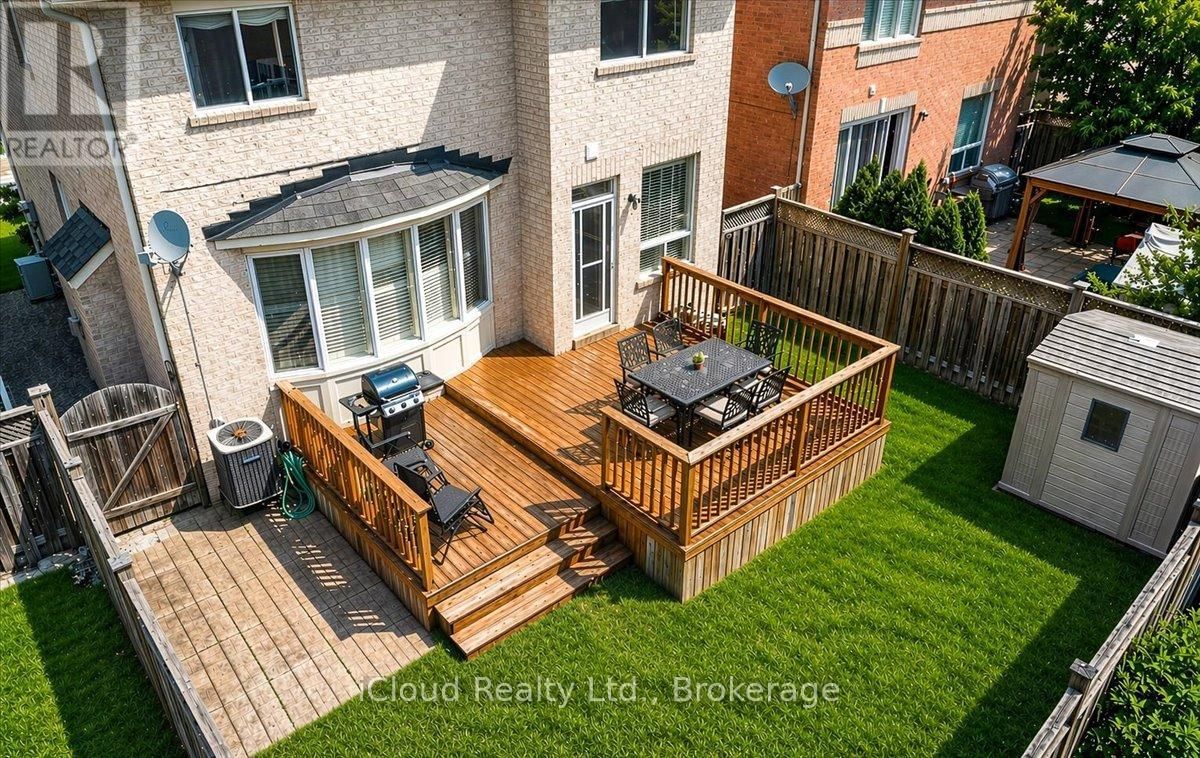 625 LAUGHREN CRESCENT Image 8