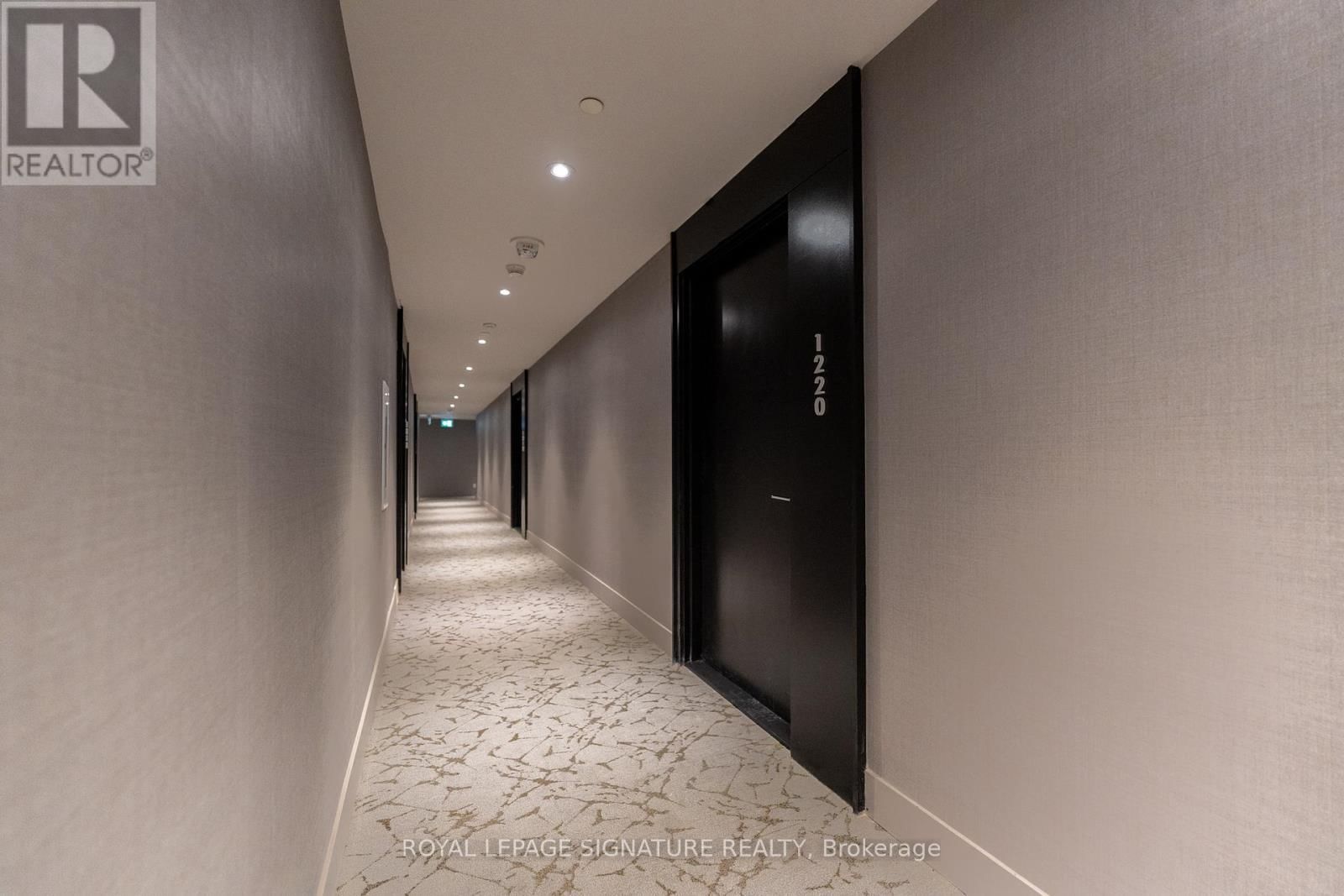 1220 - 270 DUFFERIN STREET Image 2