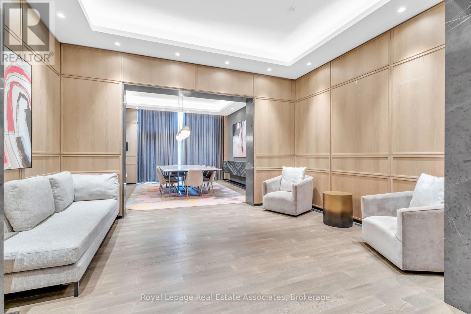 3110 - 7 MABELLE AVENUE Image 21