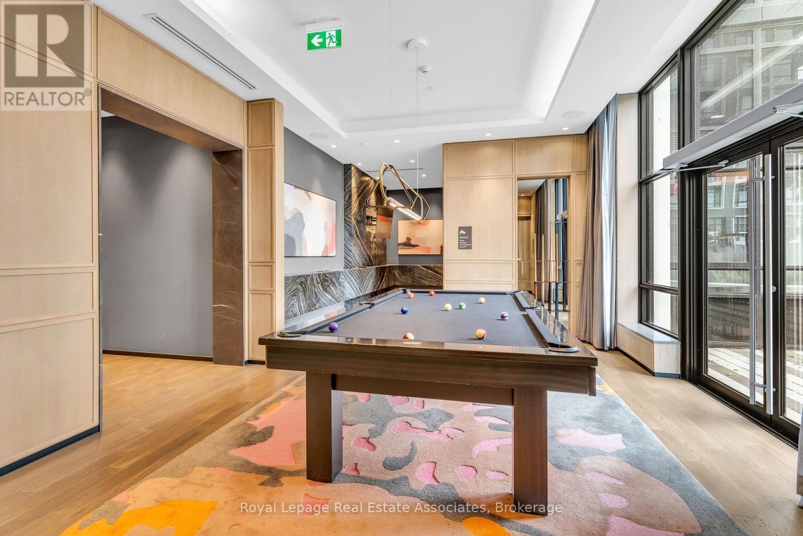 3110 - 7 MABELLE AVENUE Image 24