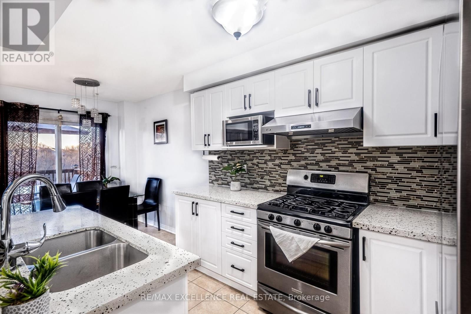 99 ROCKGARDEN TRAIL Image 10