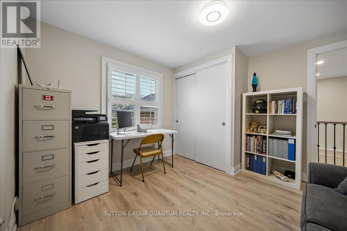 1120 MONTGOMERY DRIVE Image 19