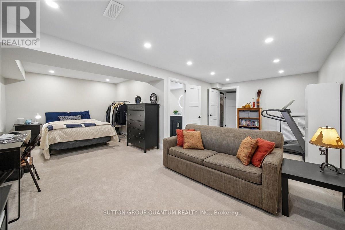 1120 MONTGOMERY DRIVE Image 29